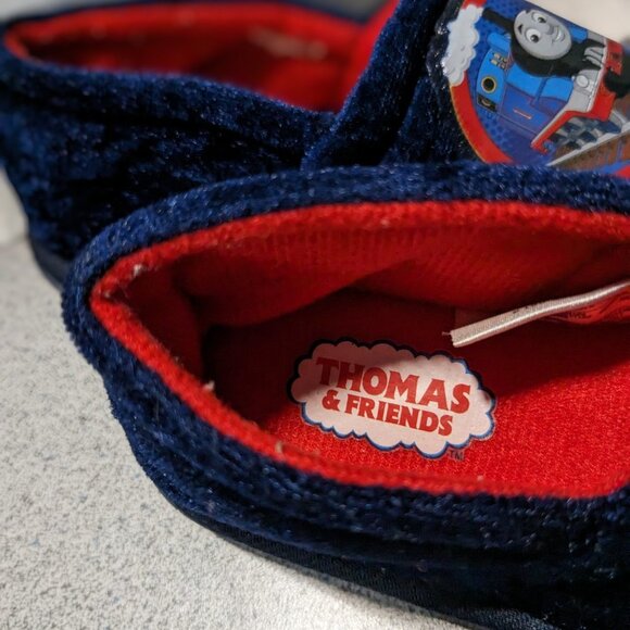 Thomas and Friends Toddler Slippers/Shoes. Size 5/6. - Picture 5 of 5